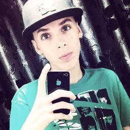 Sou chato pra caralho, só segue se for pra conversar (= flw.