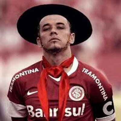 O Gigante Por Andrés D'Alessandro