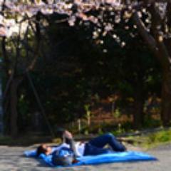 luck_riv's profile picture. 