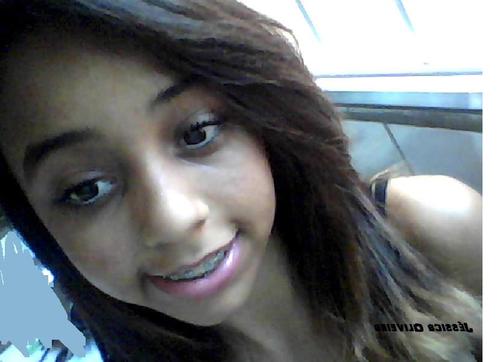Sou uma garota que ama andar de SKATE *--*' e ouvir musica , Principalmente da minha banda favorita ... CBJR '