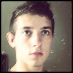 Eclético mas louco e viciado por musicas eletronicas, Extrovertido, doido, romântico e besta, sem medo de mostrar quem sou e ou sinto, quer saber mais ?
segue!