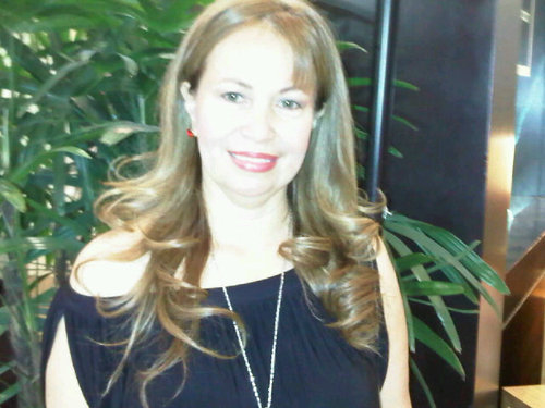 helen_bravo2013's profile picture. 