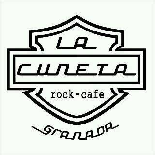Barecillo familiar donde encontrarás la mejor música, el más exquisito café y las jarras más fresquitas mientras disfrutas de la mejor compañía