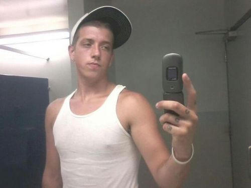 jbreezy08212011's profile picture. 