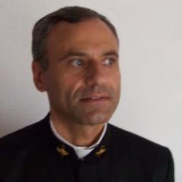 Sacerdote de Jesucristo. 
Nacido en Buenos Aires. Ordenado en Madrid el 29.09.90. Sirve pastoralmente en Alcalá de Henares