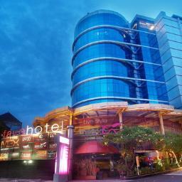 Smart life style hotel,only 3 minutes to Shopping Tunjungan Plaza Surabaya. Email : surabayamexinfo@favehotels.com, https://t.co/GO9A3tCGc0, pin BB 7A9253B8