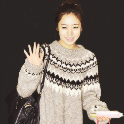 2nd Beyonce from A-Pink. 95Liner.