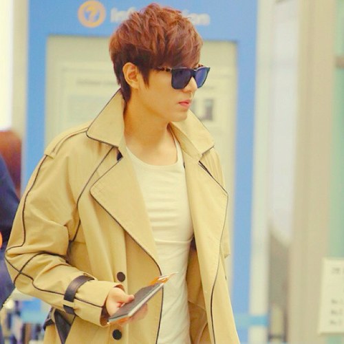 Hi!~ Nice to meet you all. I'm Lee Minho Actor of South Korea [Just both ,not Real ] มาคุยกันนะครับ :-) #LeeMinHo_Ysane