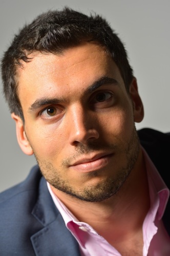 I run an IT company, do BJJ and try to keep things simple.