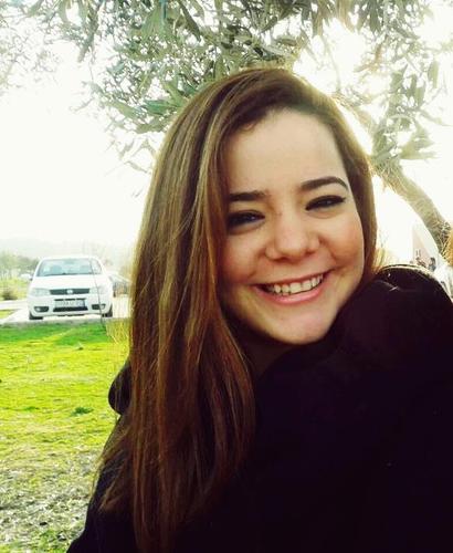 Her kız özler babasını. Yanındayken de göklerdeyken de.