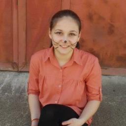 Hello:-) I'm from Macedonia and i have 14 years old.I l.o.v.e so much Jessie J,im her biggest fan. Please Jessie follow me ♥ Ej, love Justin Bieber too xD♥!