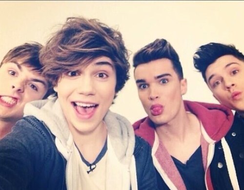 supporting_UJ's profile picture. union j❤ {they follow} met them29|10|13 seen the boys live 5.1.14