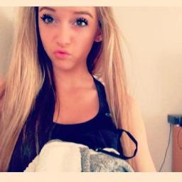 SavannahMaiH's profile picture. Hey I'm Savannah May Highnote And I Like Modelling and Having fun I'm just like every other girl, I like Horse Riding so follow me and I'll follow you back xx