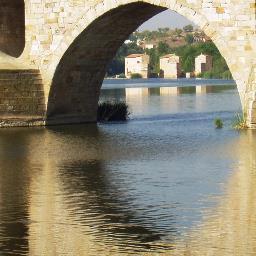 Nazco en los Picos de Urbion, paso por Soria, Toro y Zamora. Desemboco en el Océano Atlántico por Oporto.