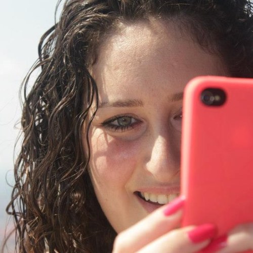 SireenEZraik's profile picture. 