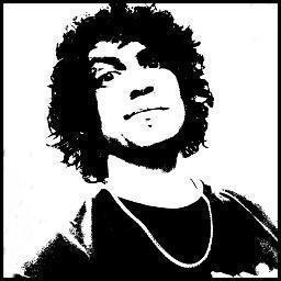 18 anos, Gremista.... ''E o passado é uma velha roupa .. Que não me serve mais.'' https://t.co/3jVhEXiQ9U