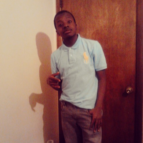 MenteFlowers's profile picture. First I Split Da Blunt x Den I Dump The Guts x I Asked The Person Standing Next To Me To Hold My Cup While Im Rolling Up #HonorRoll