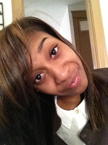 Ima Pretty Grl Wit A BiG Heart & If U Want A Follow Bck Mention Me!! :)