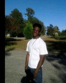 I Keep Shit 1Hunna , Fuck Wit Me &Dats Yo Head Lil Nigga,Follow My Dope Ass Sisters @_xLickMy_Tweets & @TOO_DamnnPRETTY