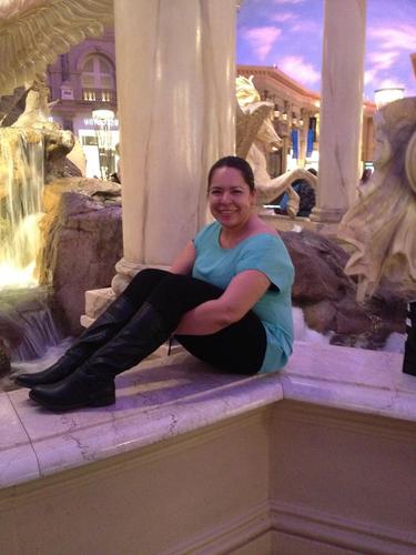 letyhernandez40's profile picture. 