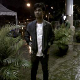 ThitoVillanova's profile picture. Yang penting lasuah....