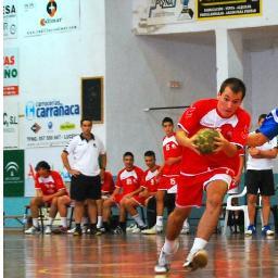 Balonmanista, Cordobés, Gaditano y Arrobeño Carnavalero de pro y futbolero del Bayern, seguidor del Córdoba, creyente y escéptico. Dicen que médico.