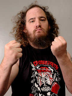 I am pp350. I love sports combative, such as professional wrestling and boxing.