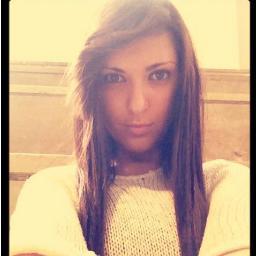 Questa vita non guarda in faccia, in faccia al massimo sputa.