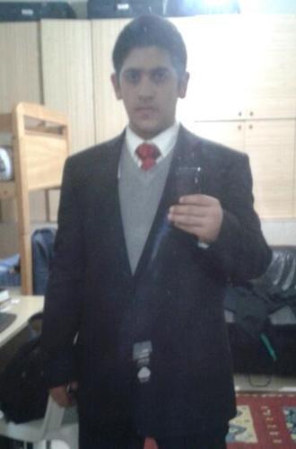 16 years old/Love Football,Music/Welcome to my PROFILE ;)
follow me and i will follow back