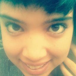 akanedepapel's profile picture. Não aconselharia nem um cachorro a me seguir na rua.

Cazuza.