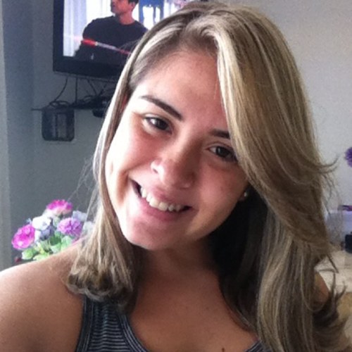 salyneefurtado's profile picture. 