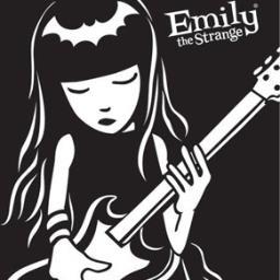 Big fan of Emily The Strange, and music lover, the things you can find at a convention of manga, nature and animals. Propiedad de @tonigadeamorant