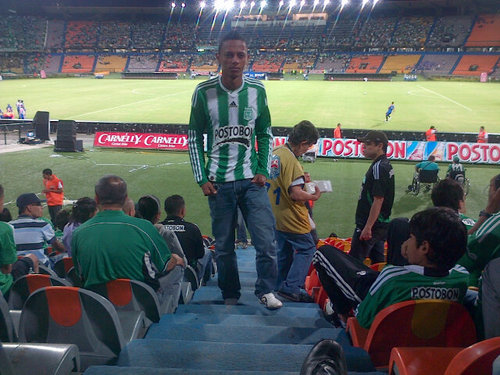 Joven de 24 años// estudiante de Mecatrónica// jugador de Futbol Universitario.