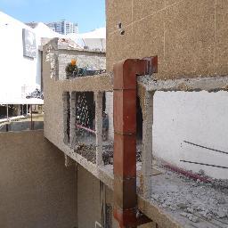 “DECOVEM DEMOLICIONES” Fundada en el año de 1994, especializada en el área de las demoliciones excavaciones y terracerías, con servicio eficiente y responsable