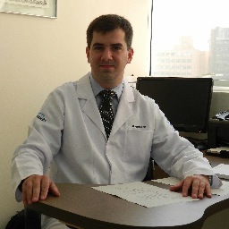 Médico Ortopedista e Cirurgião de Mão e Microcirurgia. Chefe do grupo de microcirurgia do Hospital 9 de Julho e médico do Hospital Sírio-Libanês.