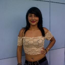 Soy una chica divertida; me encant bailar y reir•