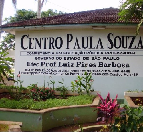 pra que ler essa bio se você pode apertar o botão follow? bicicletas, animais, sítio, iogurte, doce de leite ... Esse é nosso ETEC