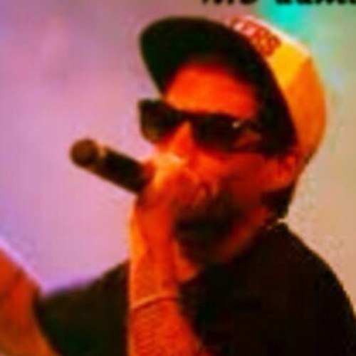 RETPOEMA's profile picture. Intrépido, visceral, maluco sou a paixão em estado bruto !