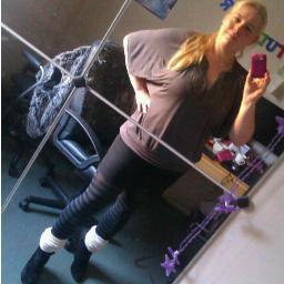 I 3 pink!!! and animals, specially horses :D