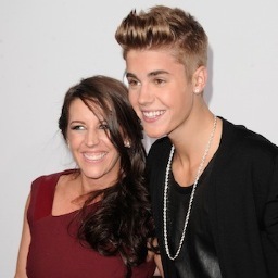 I am so not the fangirl type ...except when it comes to Justin and a few youtubers. 

I always follow back :)