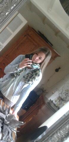 het leven gaat zoals het gaat, je kunt het niet veranderen. // UC h3e // Love my best friendss elke, lies, renate, aukje // 14 jaar. ♥ // Love dancing. ♥