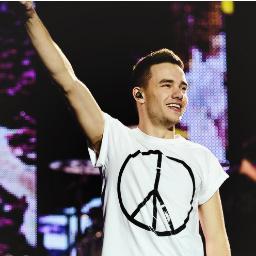 13.11/04/2000.Directioner.Daddy Direction.
CimFam.Dani Cimorelli.
Follow me and my sister @1DCimPLL5H 0/5