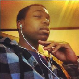 Ima Street Nigga Named Julio , If Yeen Trapping Dont Speak ! Go Follow My Bestfriend @justlove___Mya Im Kickin ' Clouds ☁
