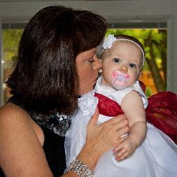 prettydollhead's profile picture. 