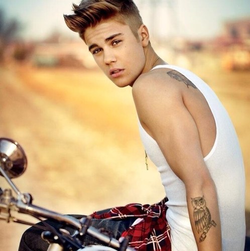 JustinDbieb9's profile picture. Justin Drew Bieber . 21/2/13 best night of my life . A dream can go along way . Believe tour