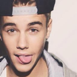 I love Justin Bieber, my friends and my love..
Instagram: http://t.co/7WHavLTjq6
ask.fm : http://t.co/FhIDVV9api