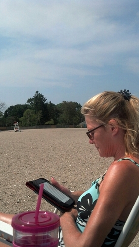 belindazbook's profile picture. Living life should be fun,  not work.  Make the best of what you have.