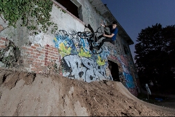 rider bmx!! amante ala buena vida y sobre todo a mi bici #bmx