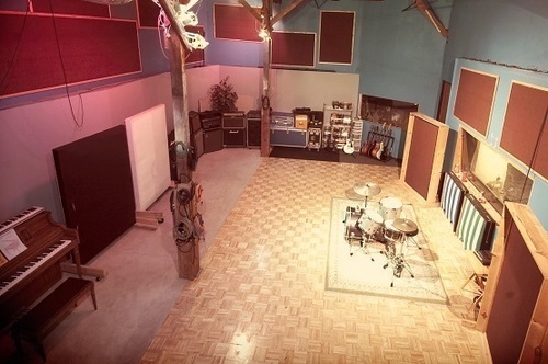 Nu-Tone Studios is a recording studio located in the Bay Area of California. Clients include Green Day, Broadway Calls, and Adeline Records.