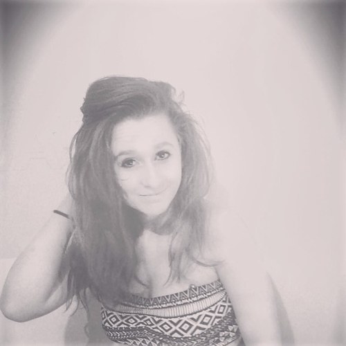 hazzrichards98's profile picture. bitching makes you a bitch...live.love.laugh. 14, cornwall, http://t.co/YbVlTnIK…. http://t.co/4UGL5hpW… am a secret blonde ;)